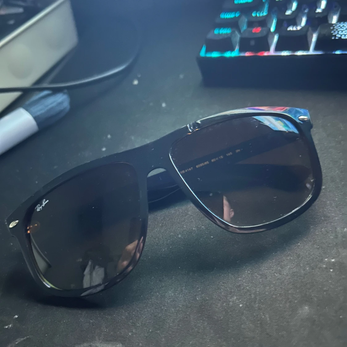 Svarta Ray-Ban RB4147 solglasögon - 3