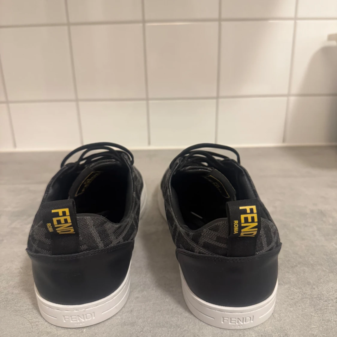  Fendi skor Herr Storlek 45 (Kom gärna med bud) - 2