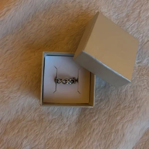 Cool ring äkta silver  - Köptes på en marknad i Gdańsk för ca 300-400 kr. Sparsamt använd