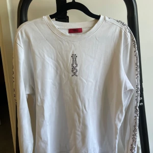 Hugo sweatshirt - En nice vit Hugo sweatshirt