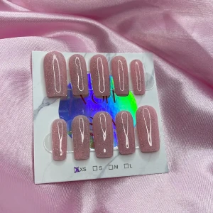 PinkGlitter (XS); Medium Square - XS: 14 mm, 11 mm, 11,5 mm, 10 mm, 8 mm 