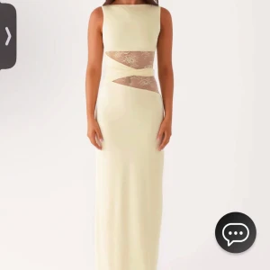 INTRESSEKOLL  - LÄS HELA! Intressekoll på min ljusgula klänning från peppermayo. Endast använd 1 gång. Och vill se lite vad jag kan få för denna fina klänning!