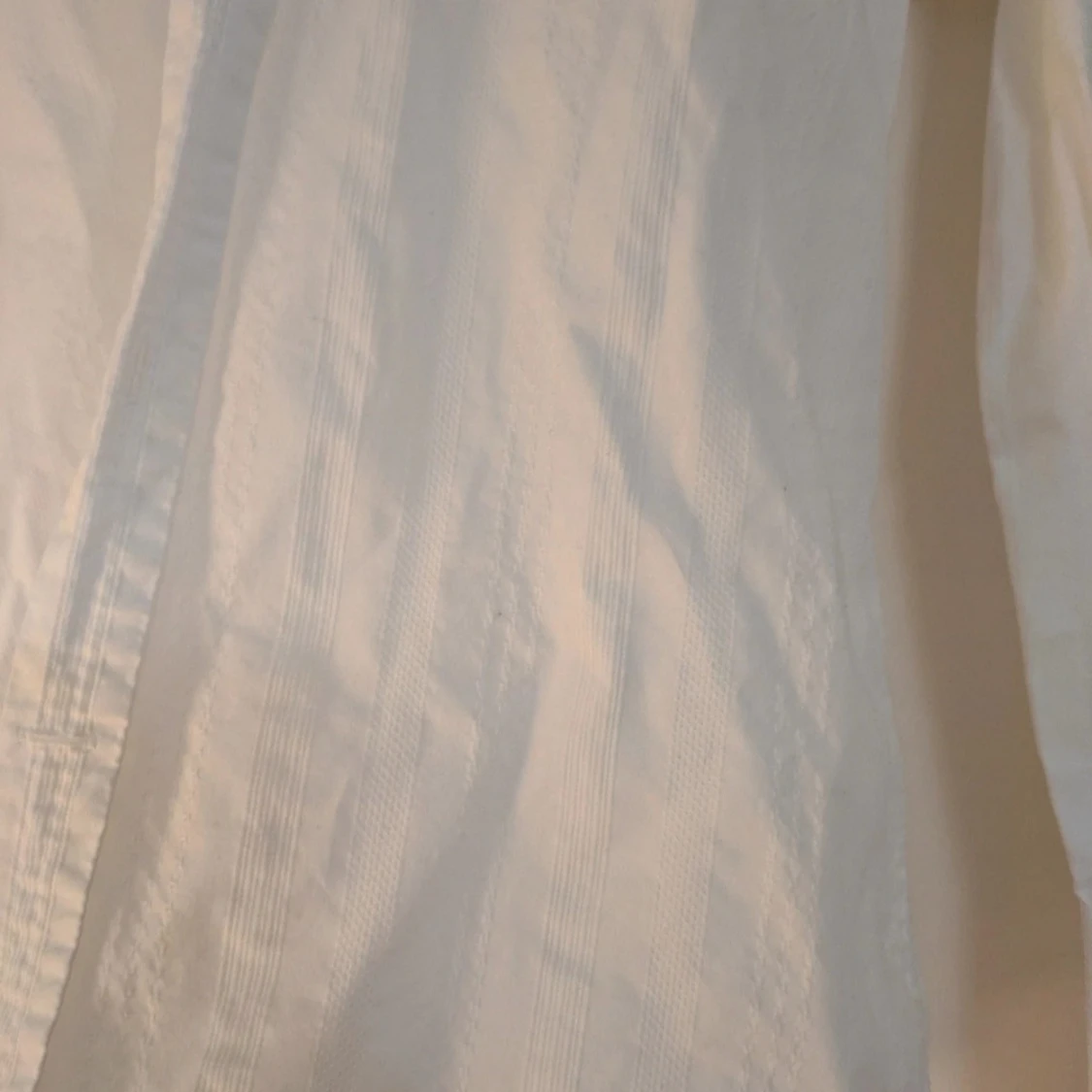 Vit skjorta från Mexx med struktur - 2