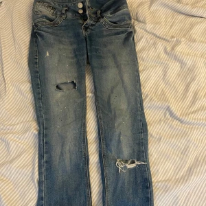 Lågmidjade LTB jeans  - Säljer mina Lågmidjade LTB jeans då dom inte kommer till användning 
