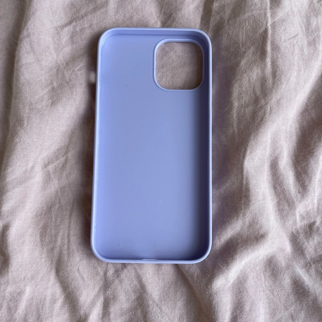 Ljuslila mobilskal från Holdit - 1