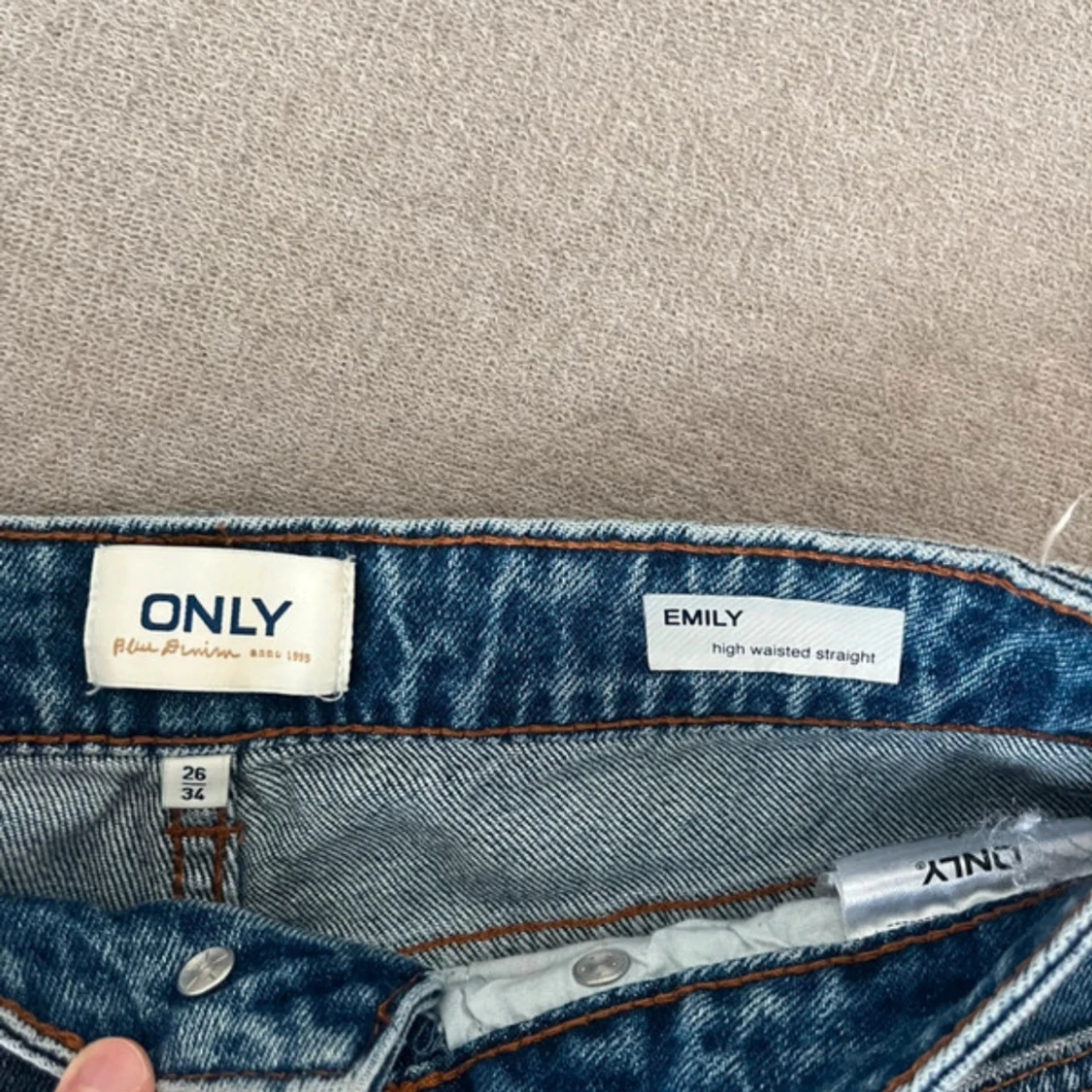 Blå jeansbyxor från ONLY Emily - 2