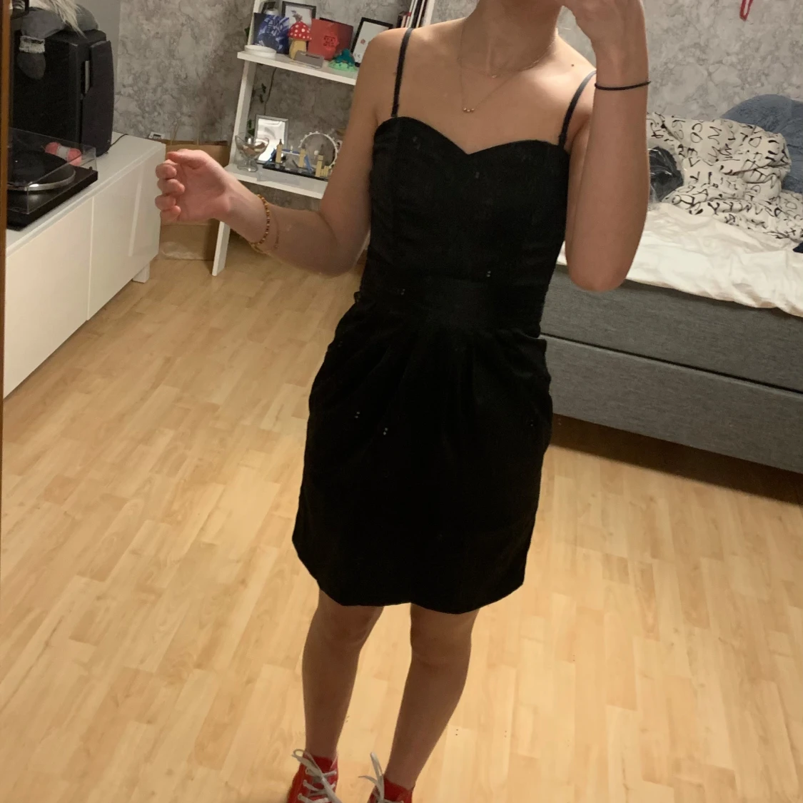 svart klänning - 1