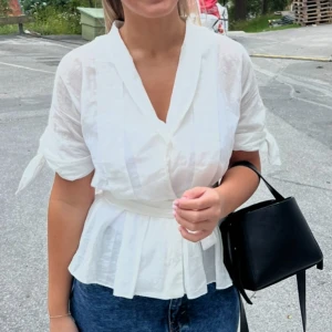 Zara tröja  - Fin tröja från Zara som inte kommer till användning 💕💕💕