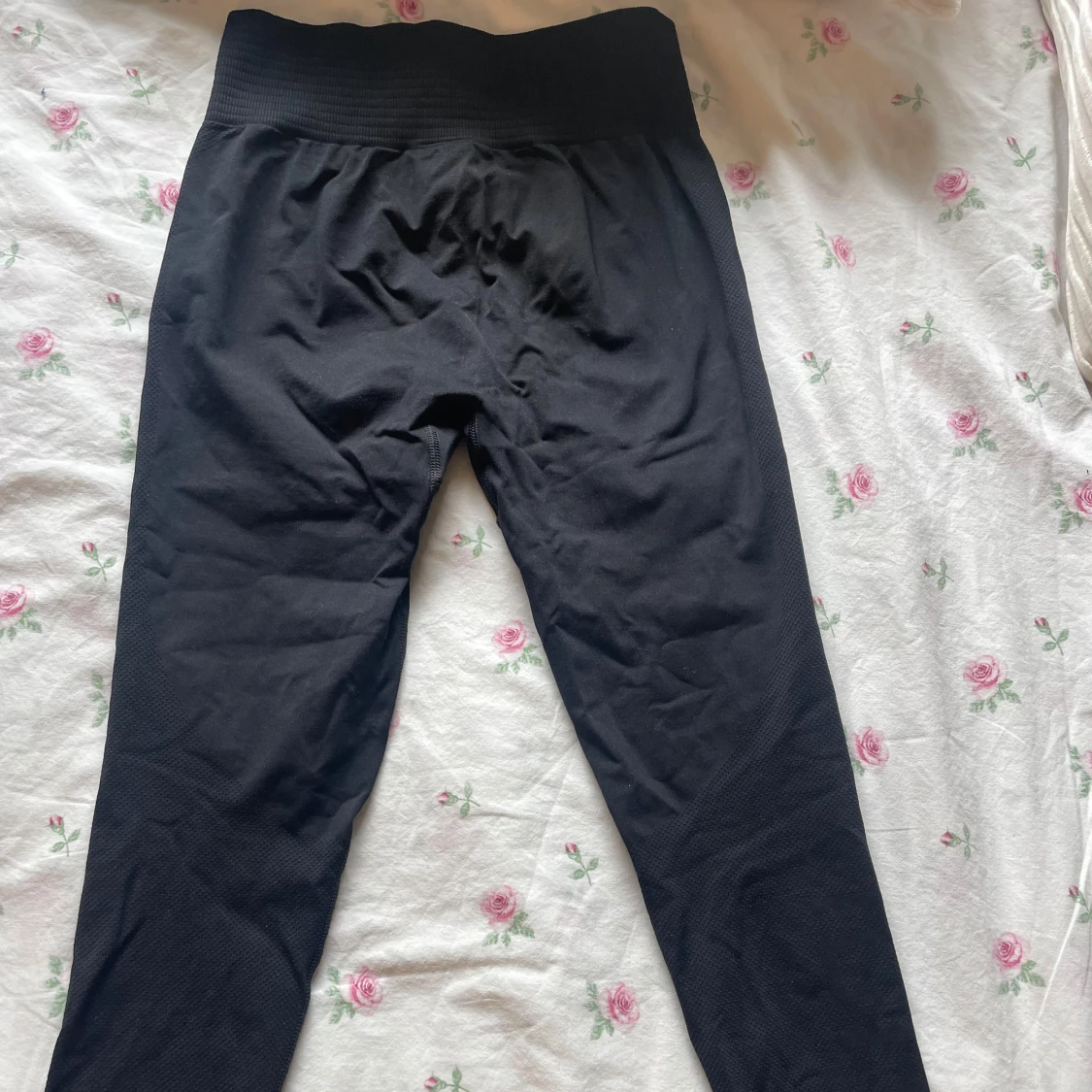 Svarta seamless tights från ICANIWILL - 3