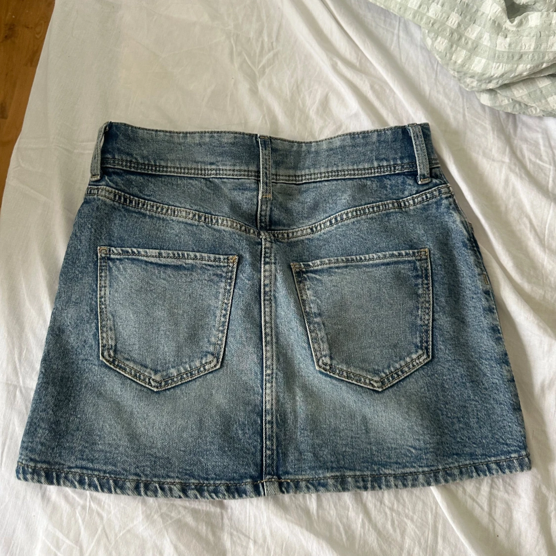 Blå jeanskjol från H&M - 2