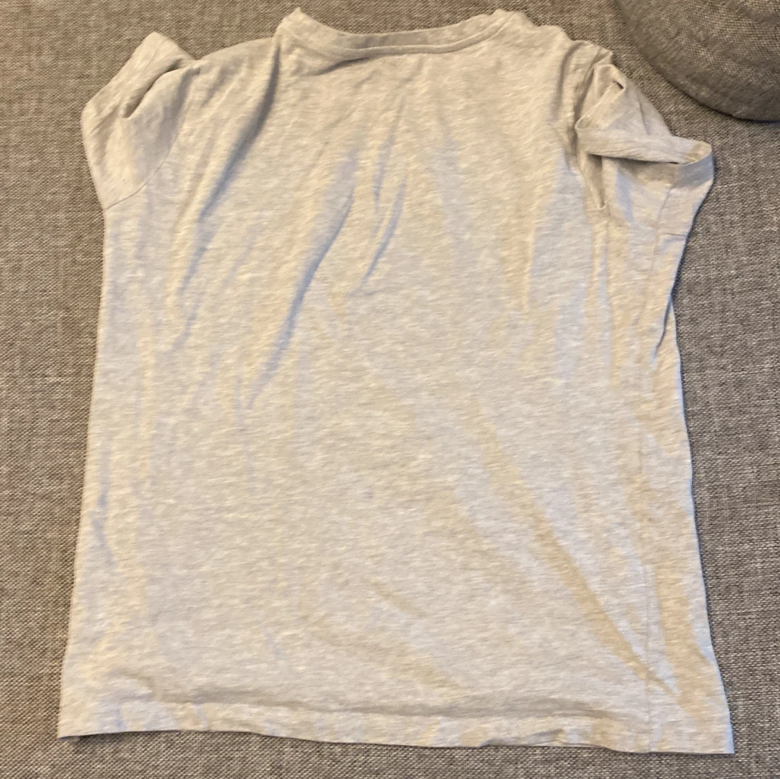 Grå t-shirt med tryck från 157 - 1