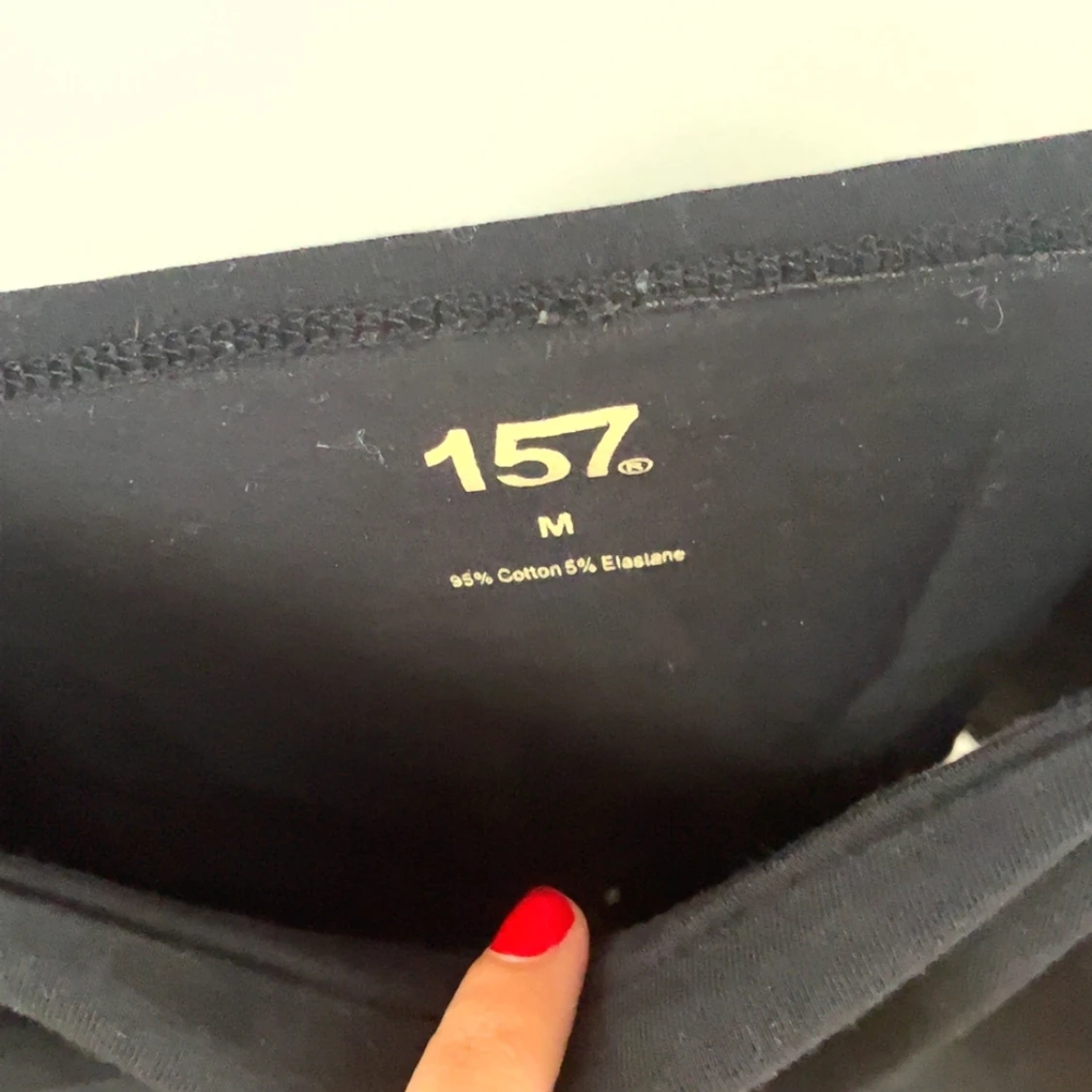 Svart linnetopp från 157 - 1