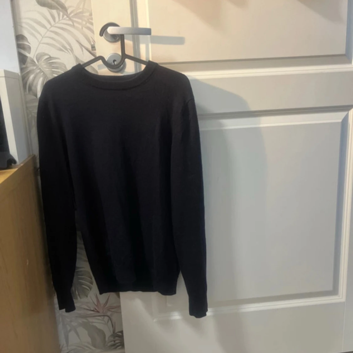 Mörkblå merinoullströja från These Glory Days - 3