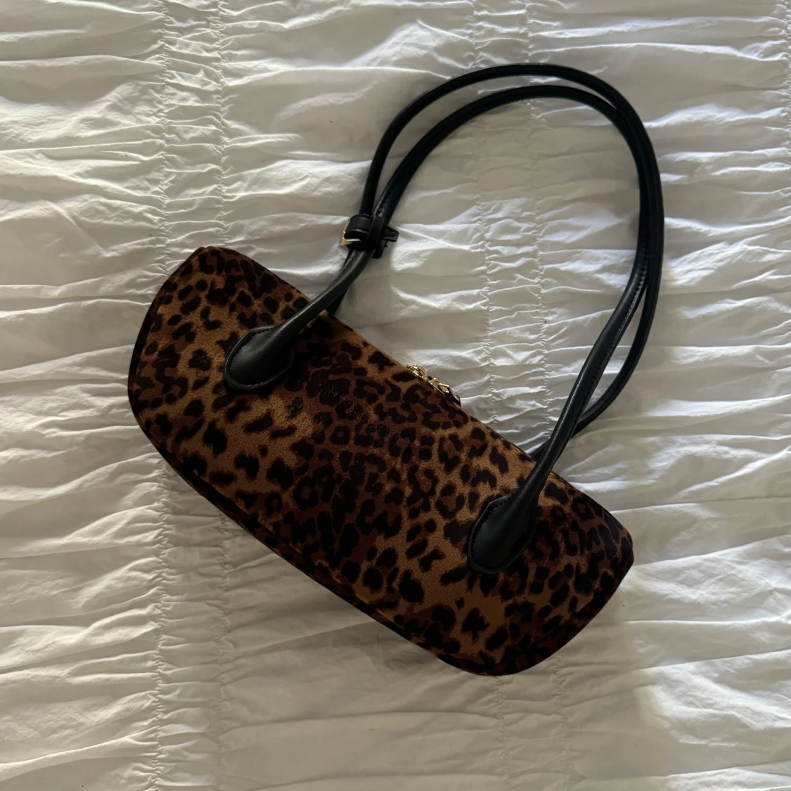 Leopardmönstrad axelväska - 3