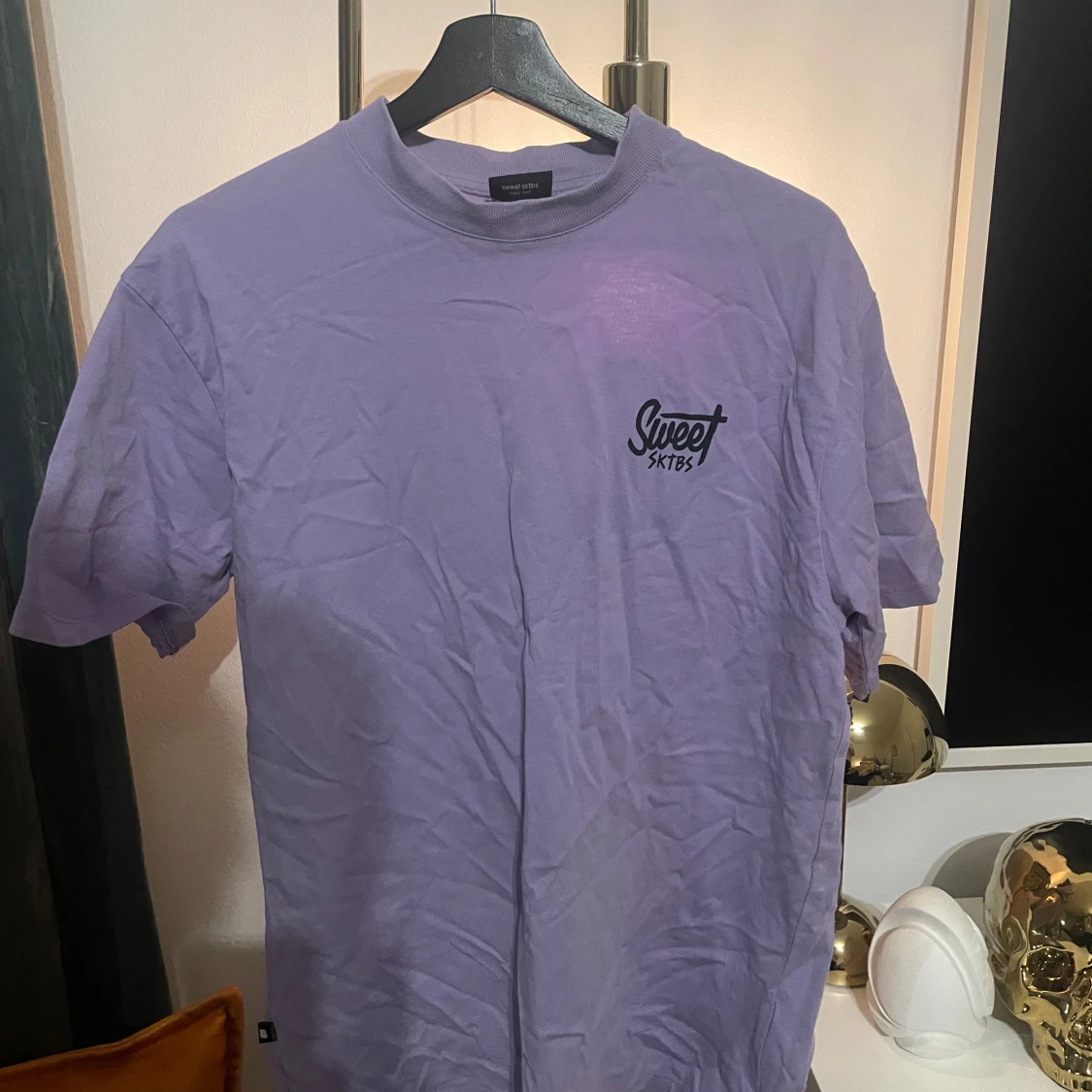 Lila t-shirt från Sweet SKTBS - 1