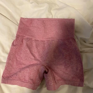 Rosa sömlösa träningstights shorts - Helt nya har endast testat 