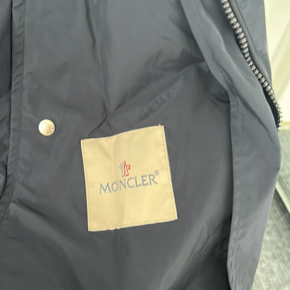 Mörkblå vindjacka från Moncler - 3