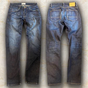 Dobber jeans - Dobber jeans som sitter slim. W29 L32. Snygg tvätt