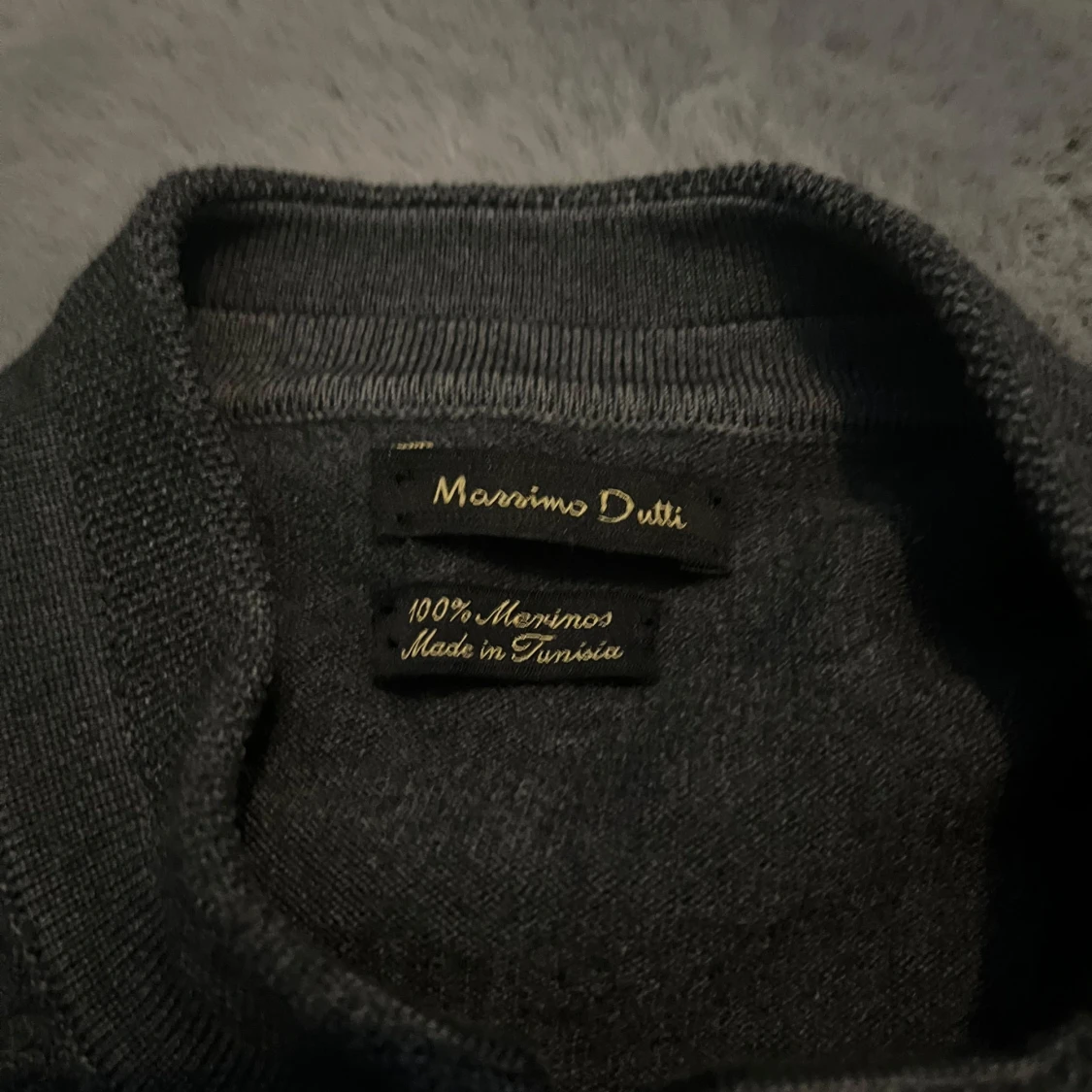 Grå merinoullströja från Massimo Dutti - 1