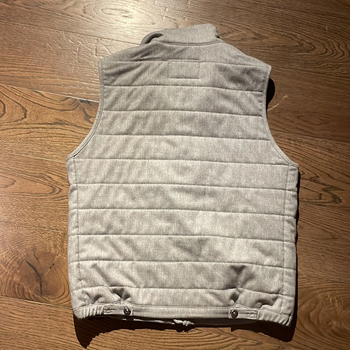 Grå quiltad väst från Oscar Jacobson - 2