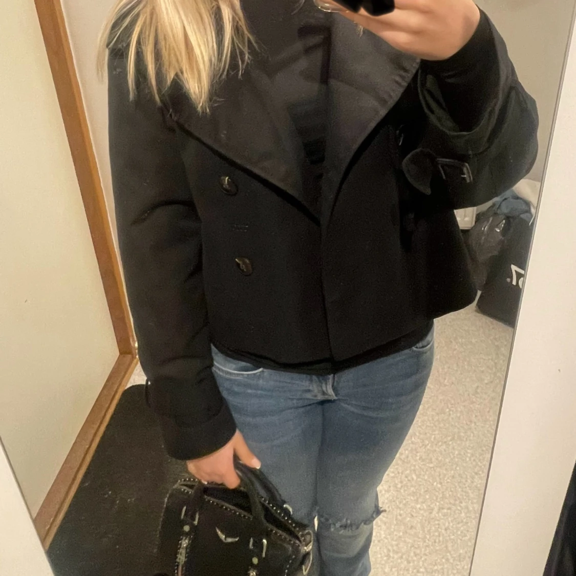 Svart trenchcoat  - 1