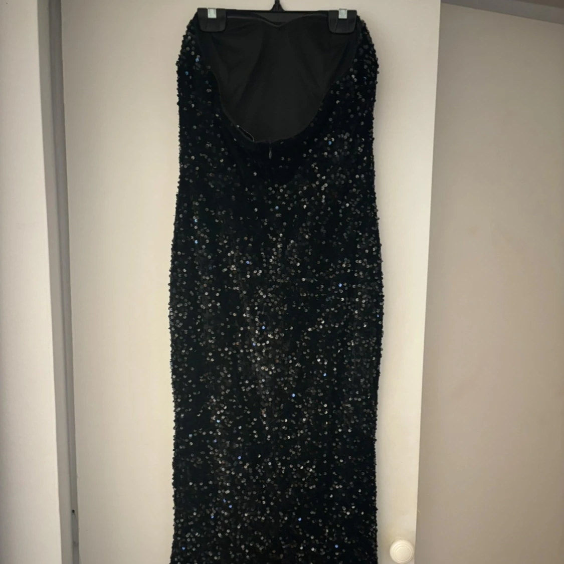Svart glittrig balklänning från Faeriesty - 1