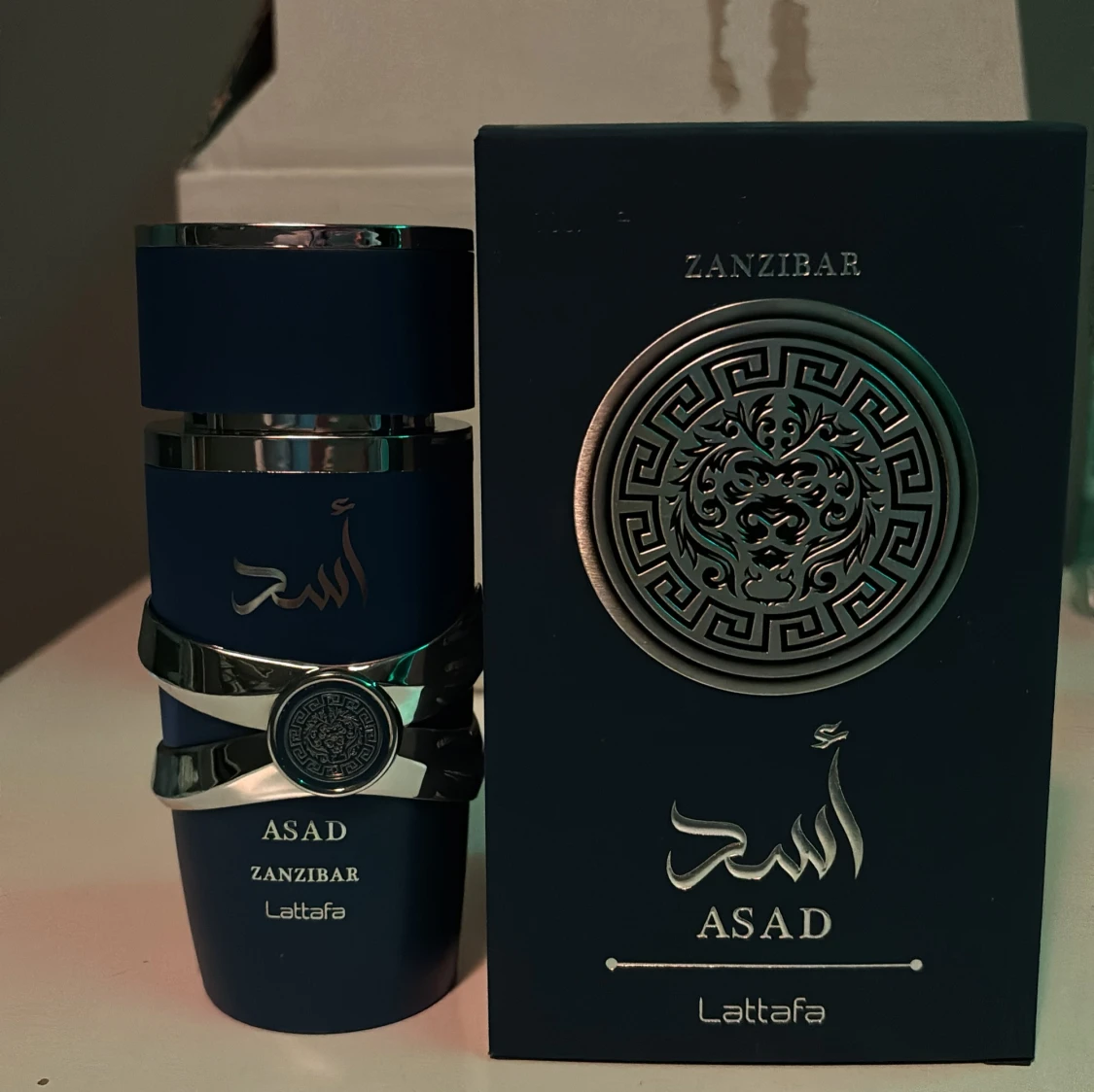 Asad Zanzibar Parfym från Lattafa