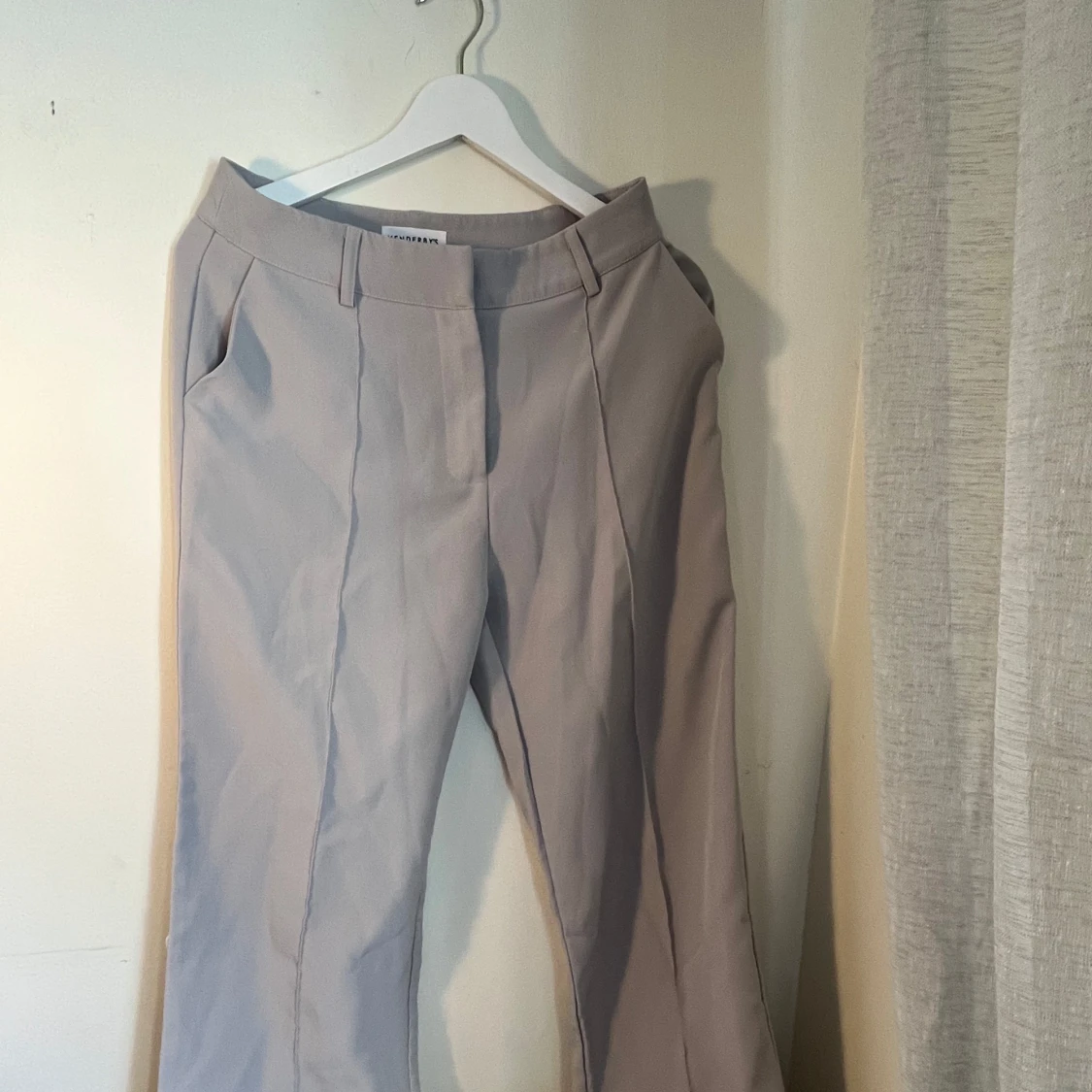 Grå kostymbyxor Venderby’s - 4