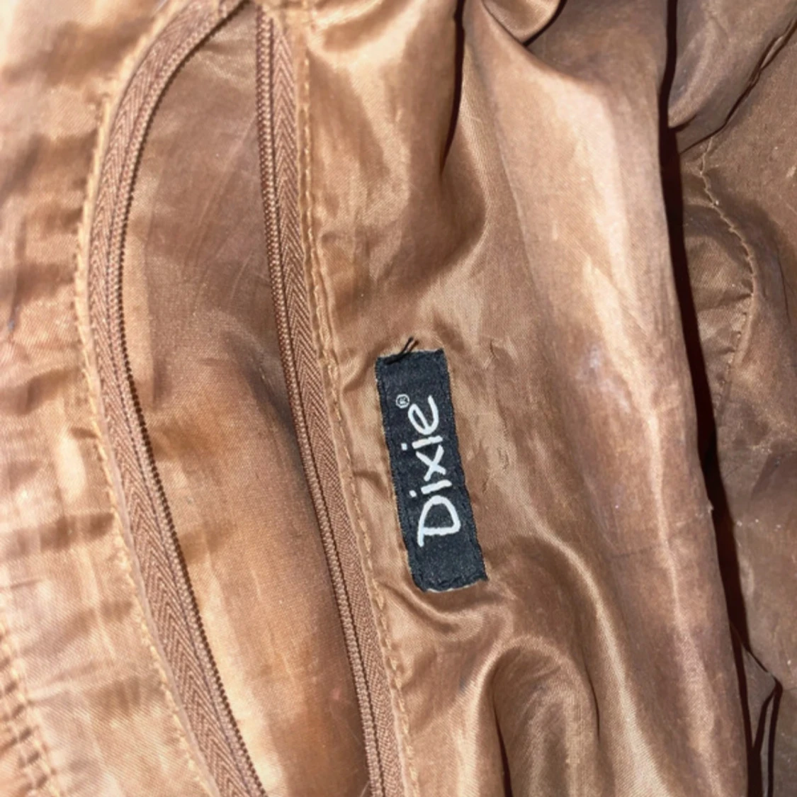 Brun axelväska från Dixie - 2