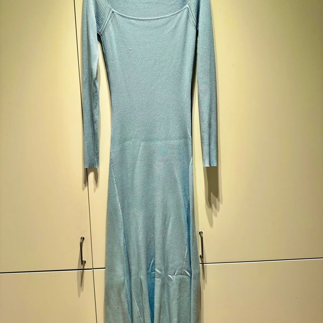 Ljusblå ribbad långklänning  - 2