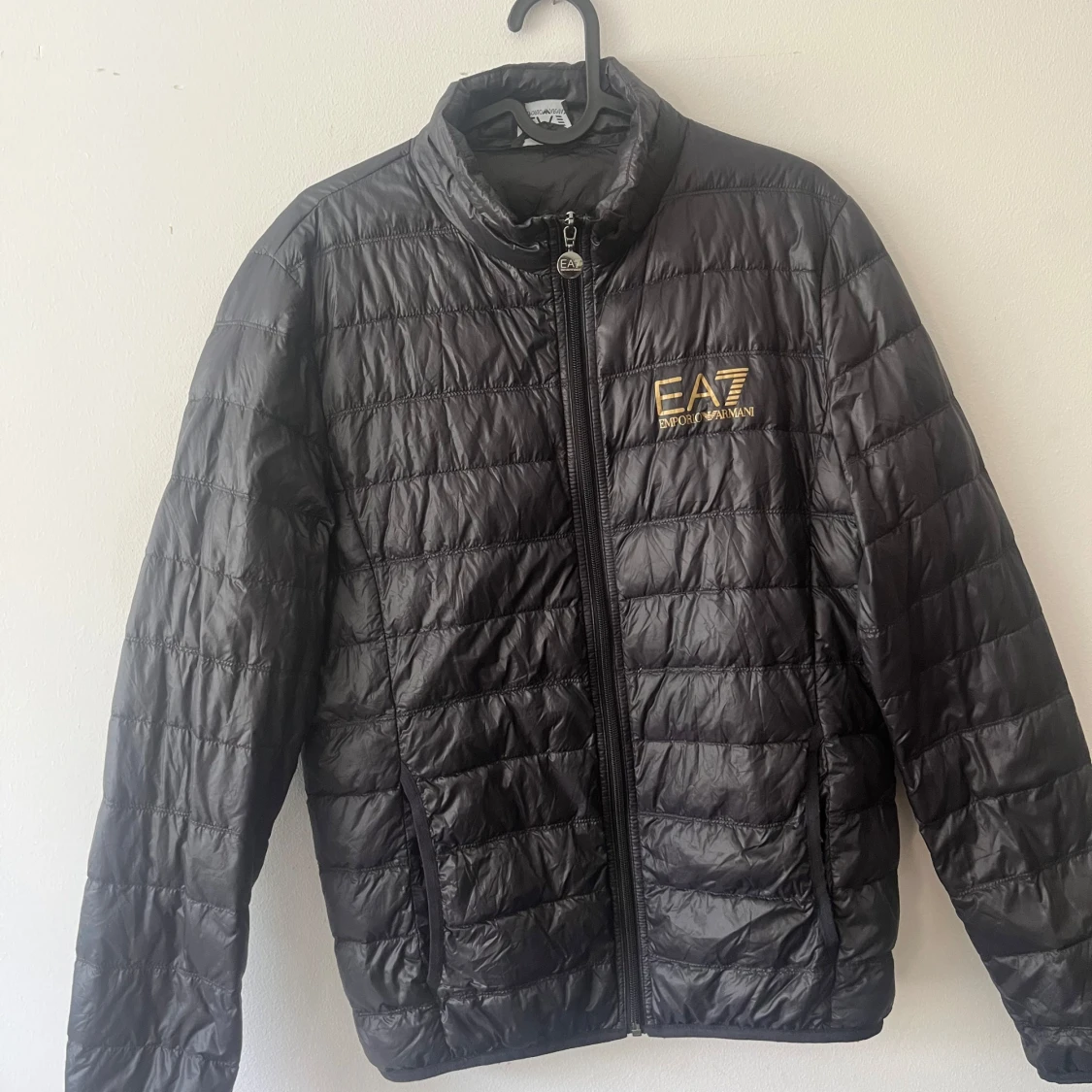 Svart dunjacka från EA7 Emporio Armani - 1