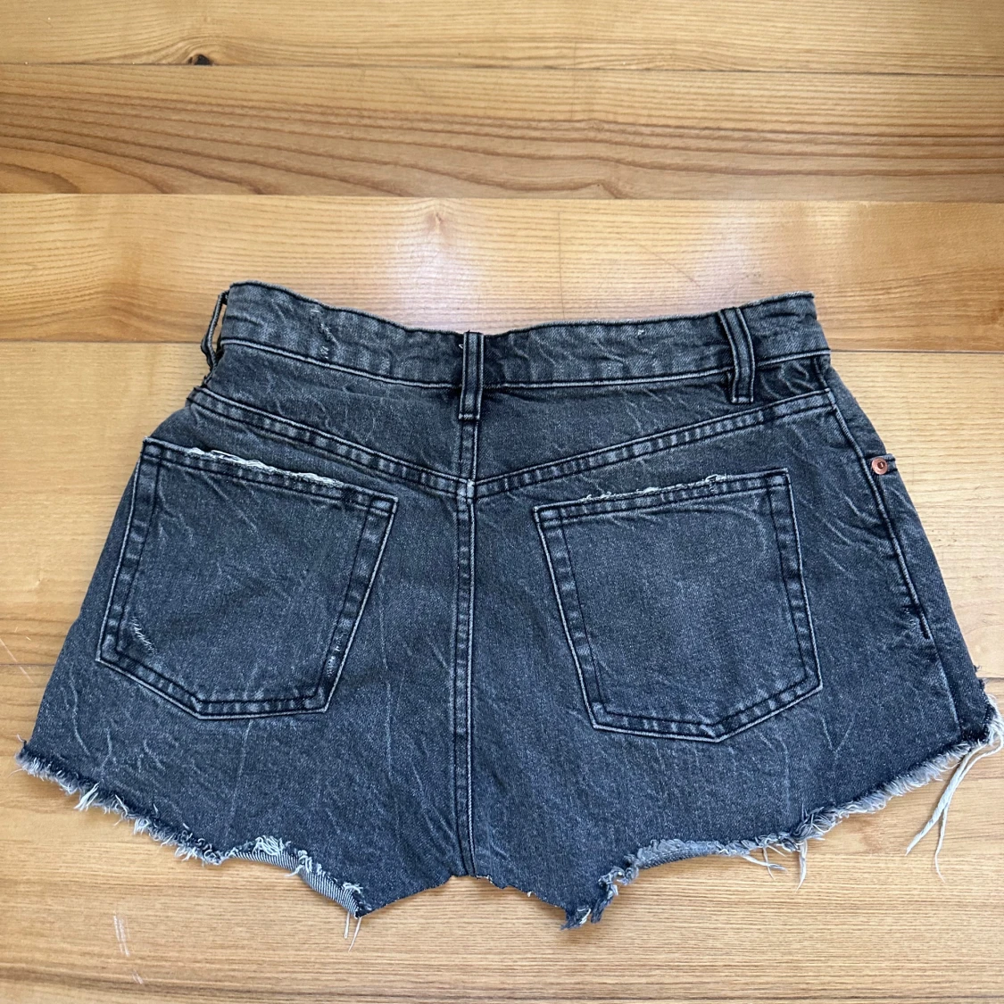 Svarta jeansshorts med fransar från Zara 38 - 1