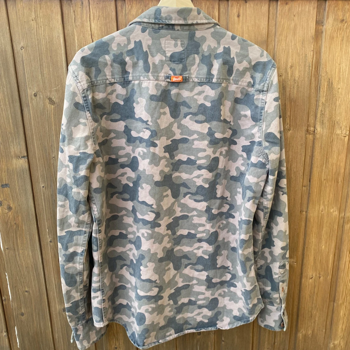 Camo overshirt från Superdry - 2