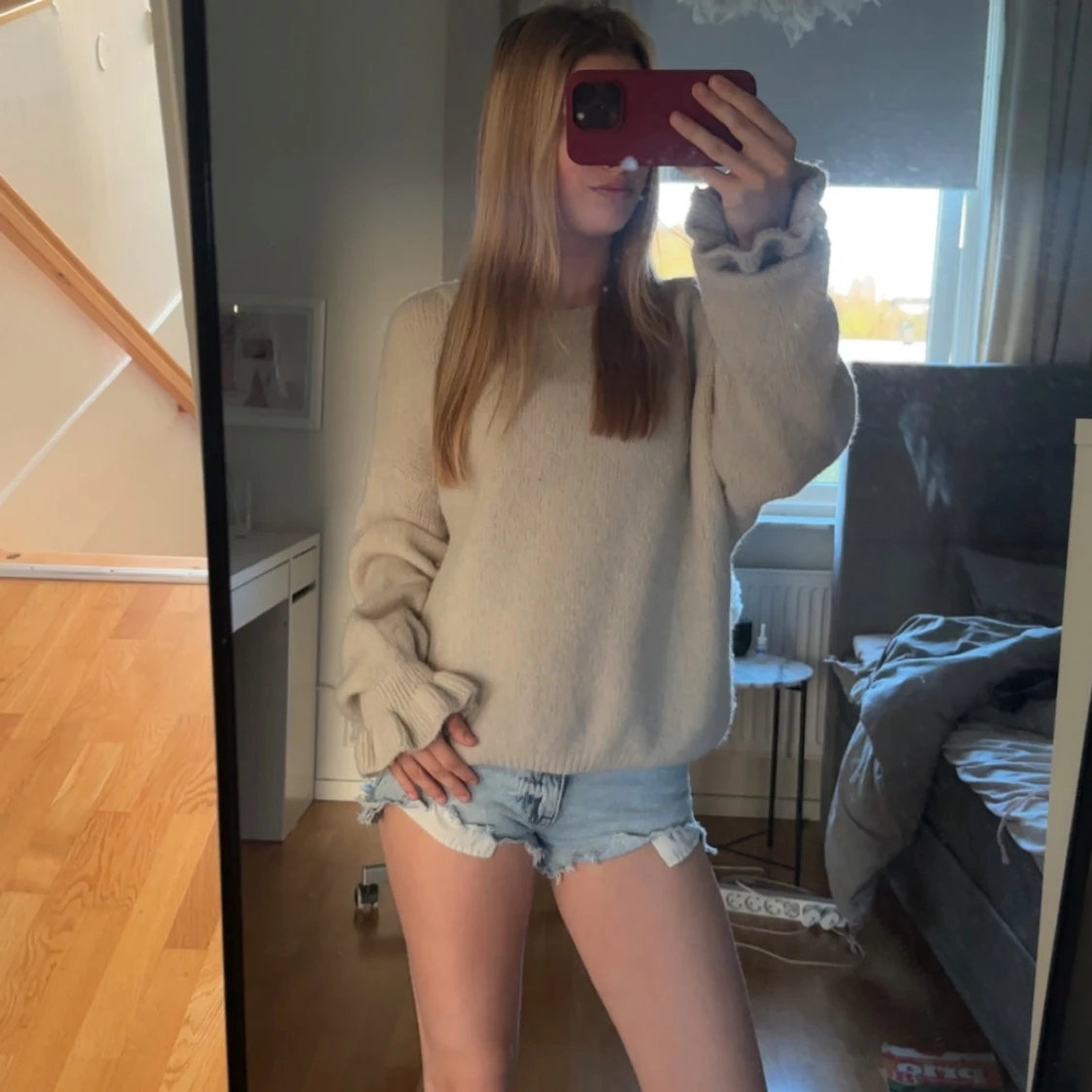 Beige stickad tröja