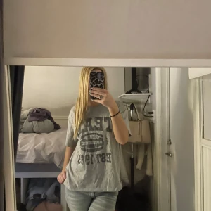 t shirt med tryck - inte kommit till användning