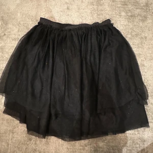 Kjol  - Fin festlig kjol 