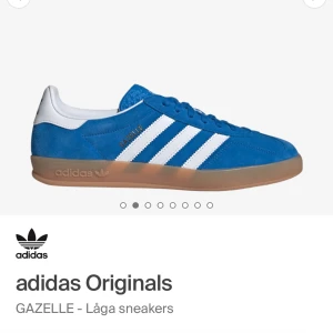 Adidas spezial  - Säljer ett par adidas spezial sneakers🥰 endast använda en gång! Nypris är för runt 1350kr!