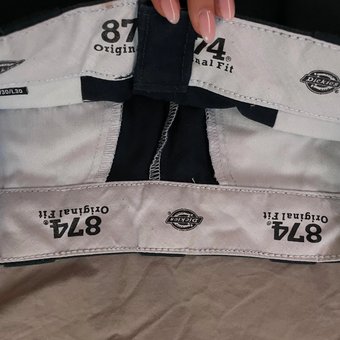 Svarta byxor från Dickies - 4