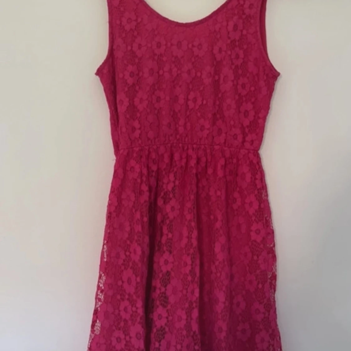 Rosa spetsklänning från Atmosphere 36 - 1