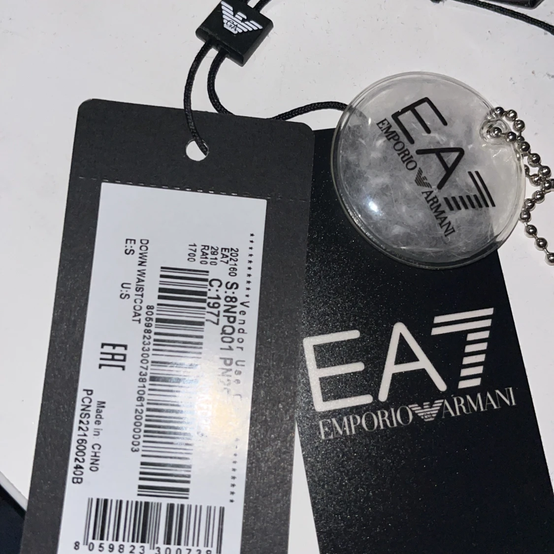 Grå dunväst från Emporio Armani - 4