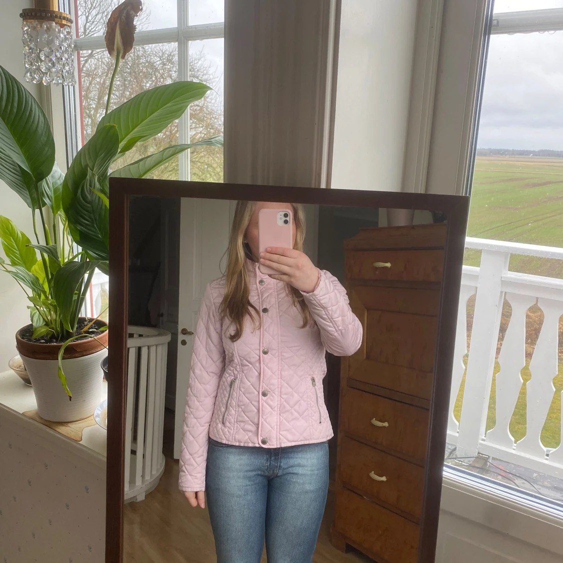 Rosa Hampton Republic jacka