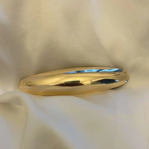 MixClipx - Cornelia  - Guldig oval MixClipx💖✨ (clips på baksidan) ca 10 cm