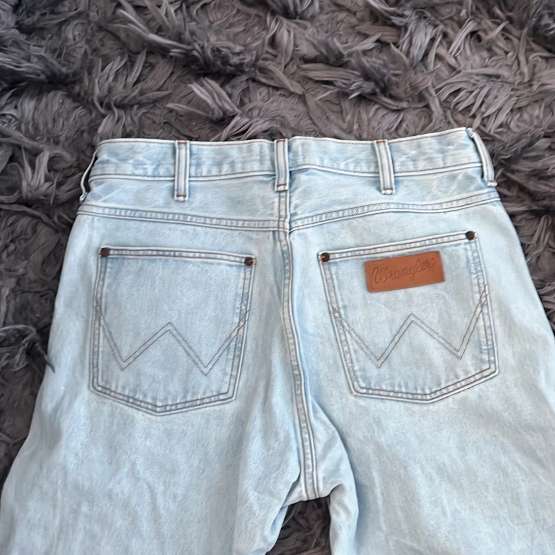 Ljusblå jeans från Wrangler - 1