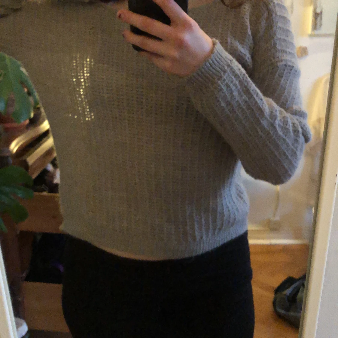 Grå stickad offshoulder tröja från United Colors of Benetton - 2