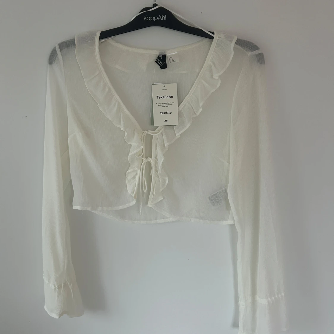 Vit blus, helt ny - 2