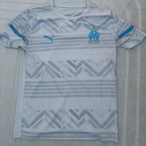 marseille tröja - två tröjor