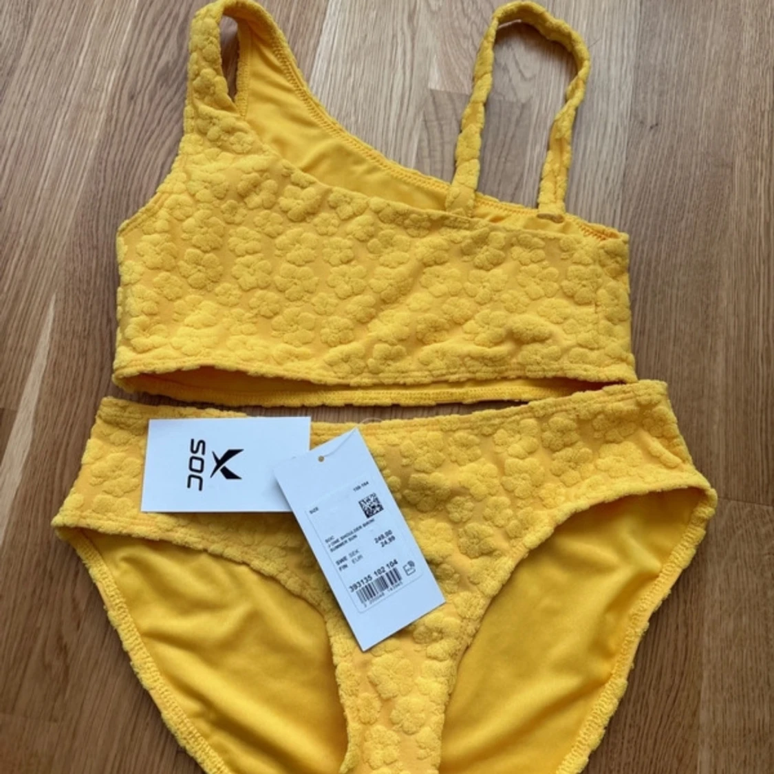 Gul bikini med blommönster från SOC