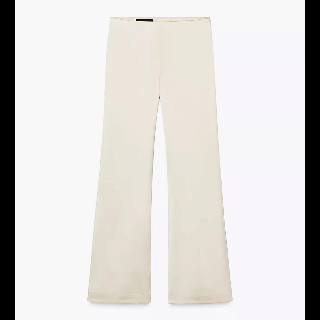 SÖKER Vida satinbyxor i ljusbeige zara - 2