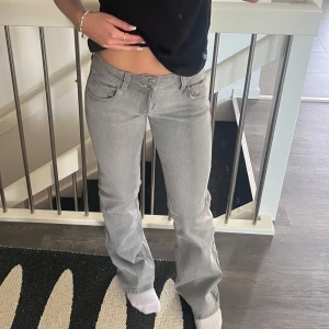 Lågmidjade jeans - Super fina lågmidjade jeans💞💞       strl 164 men skulle säga xs/s