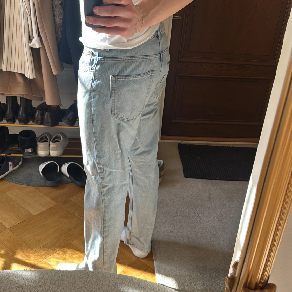 Ljusblå jeans från Weekday (32,30) - 2